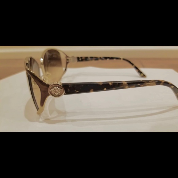 Versace sunglasses - Picture 3 of 3